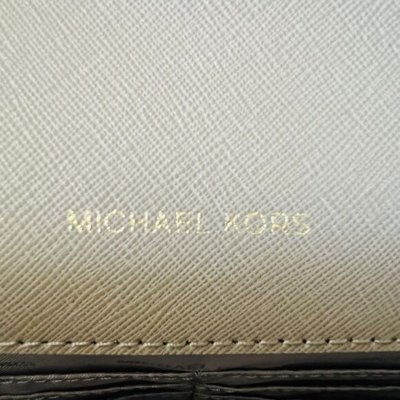 MICHAEL KORS Daniela Truffle Ltc Oat Saffiano Leather Large Gusset Crossbody Bag - Picture 10 of 12